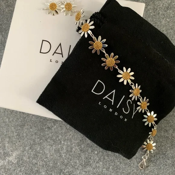 Daisy Chain Bracelet by Daisy London - Picture 3 of 6